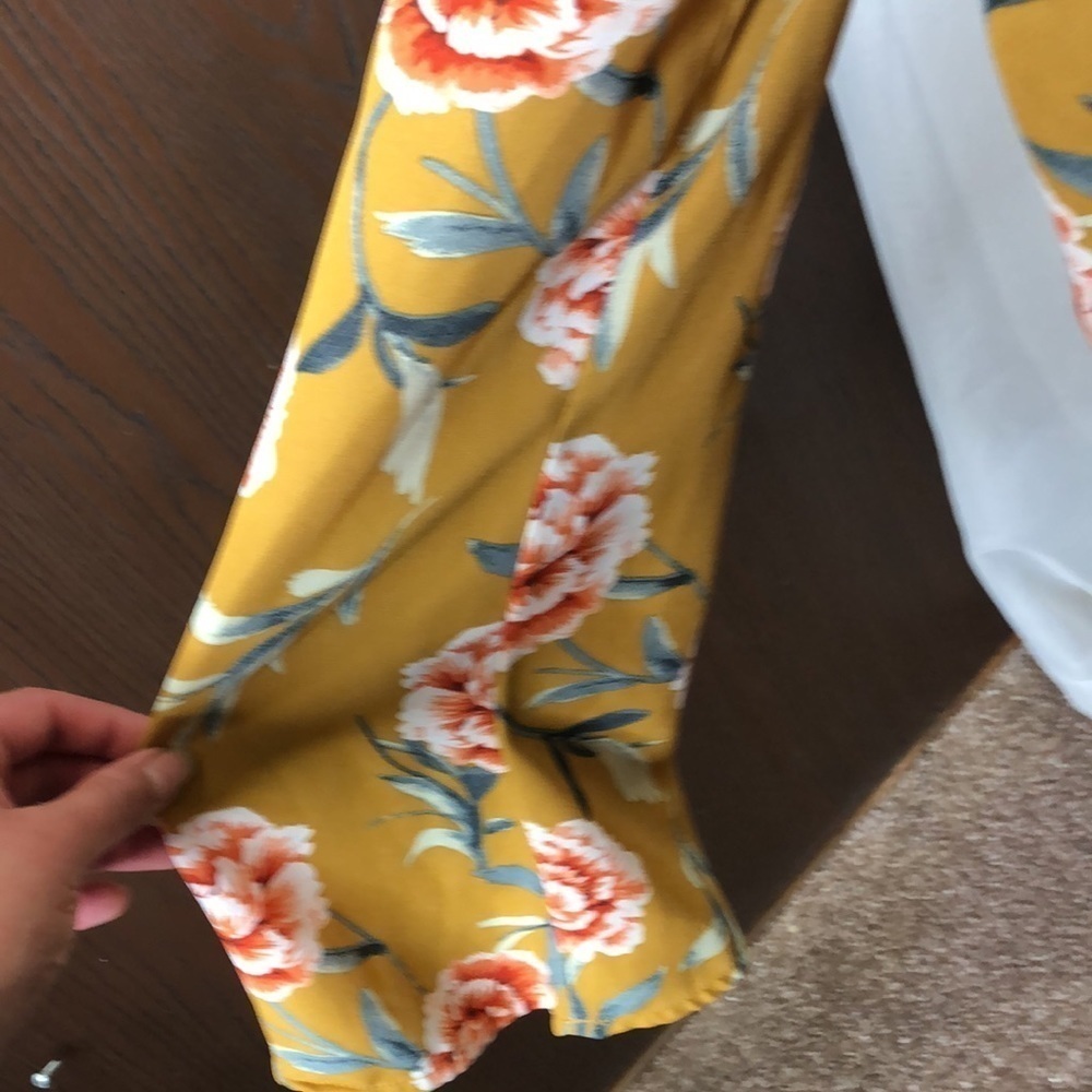 Bleuh ciel women’s yellow/ gold floral tie front blouse - Picture 3 of 7